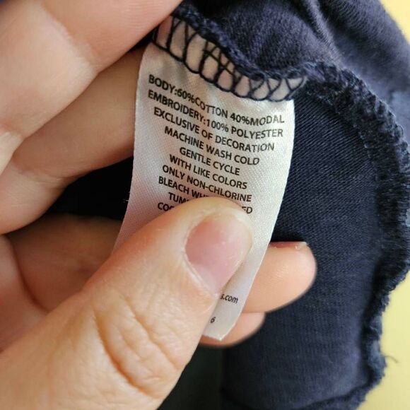 Dip Embroidered Blouse    - Picture 4 of 6